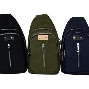 Canvas Crossbody Bag. 4 Pockets. Great Travel Bag
